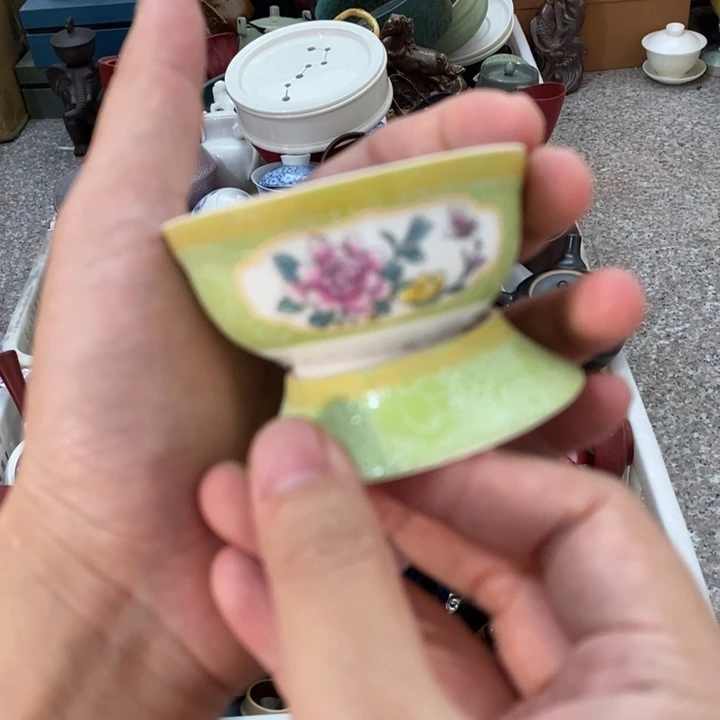 陶瓷艺术品及陶瓷壶