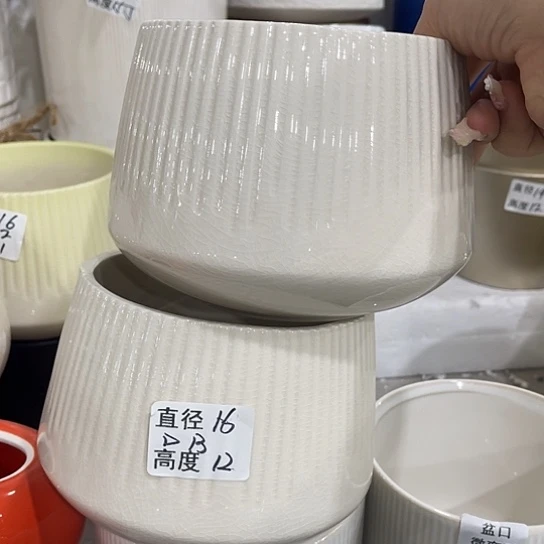 多肉绿植陶瓷花盆9.9包邮，有孔