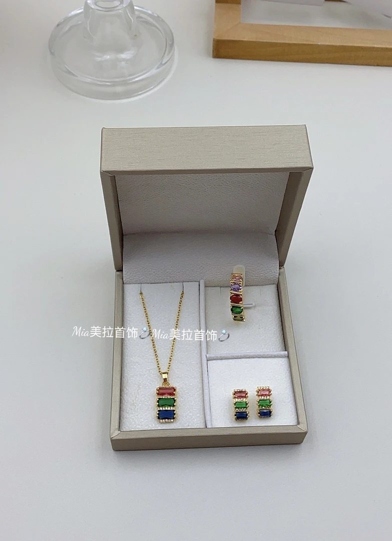 钛钢亚克力项链 三件套绿色锁骨链饰品小众可爱轻奢百搭时尚首饰