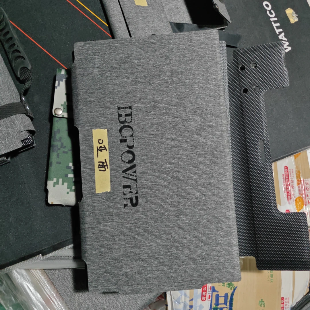 100瓦太阳能电池板