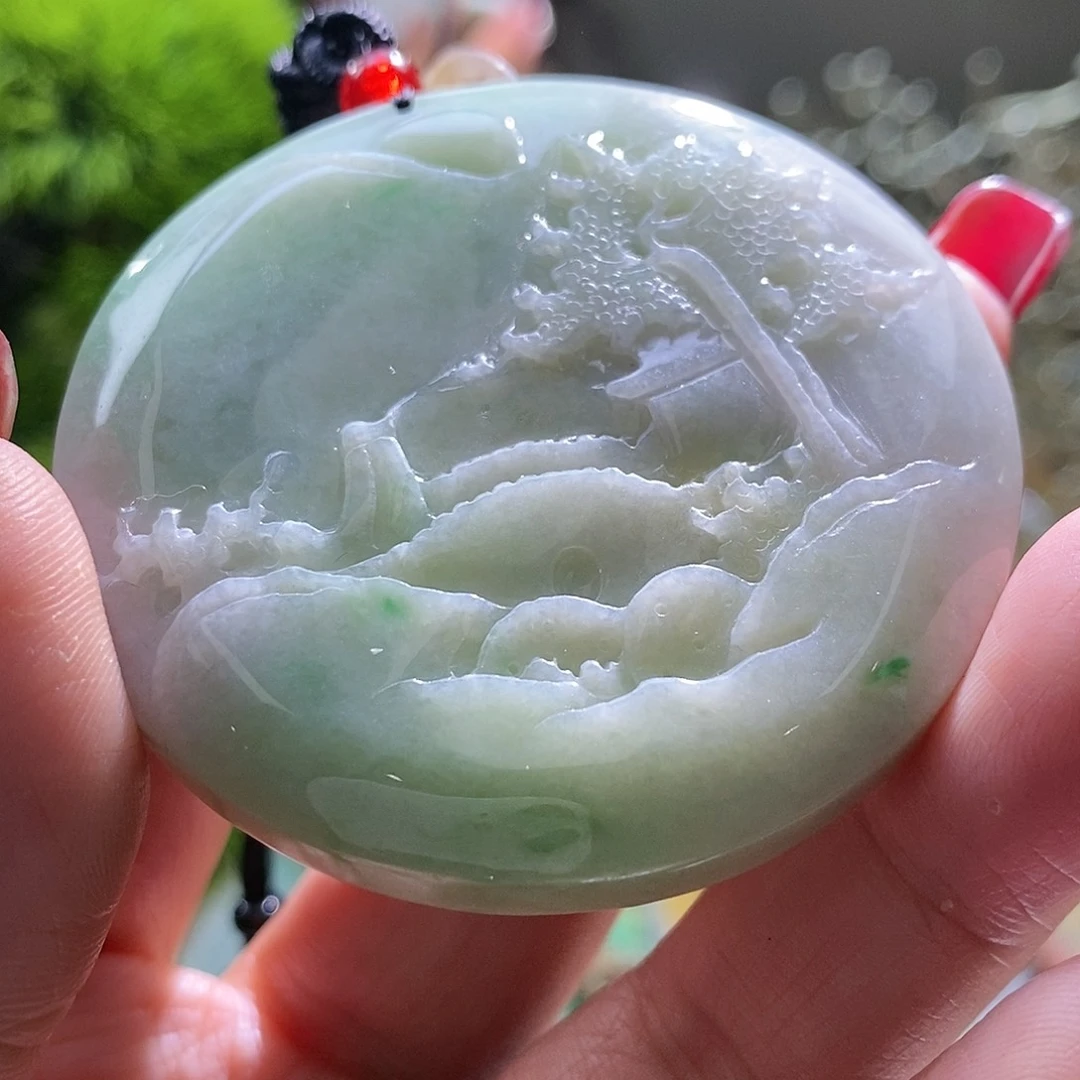 【闪购商品】翡翠颈饰未镶嵌山水