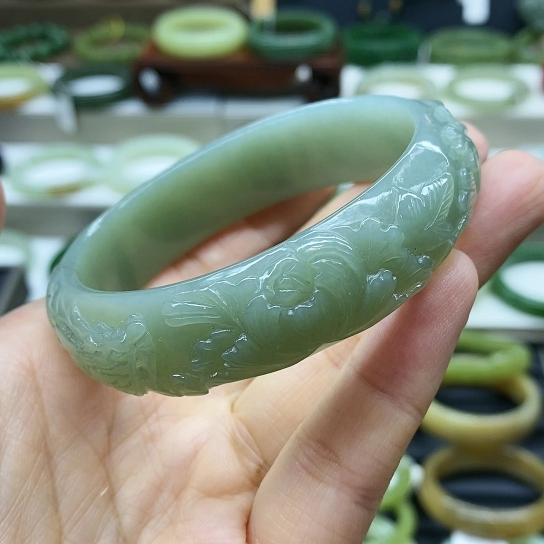 【闪购商品】未镶嵌手镯和田玉