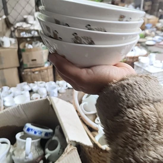 库存微瑕三娘教子碗四个