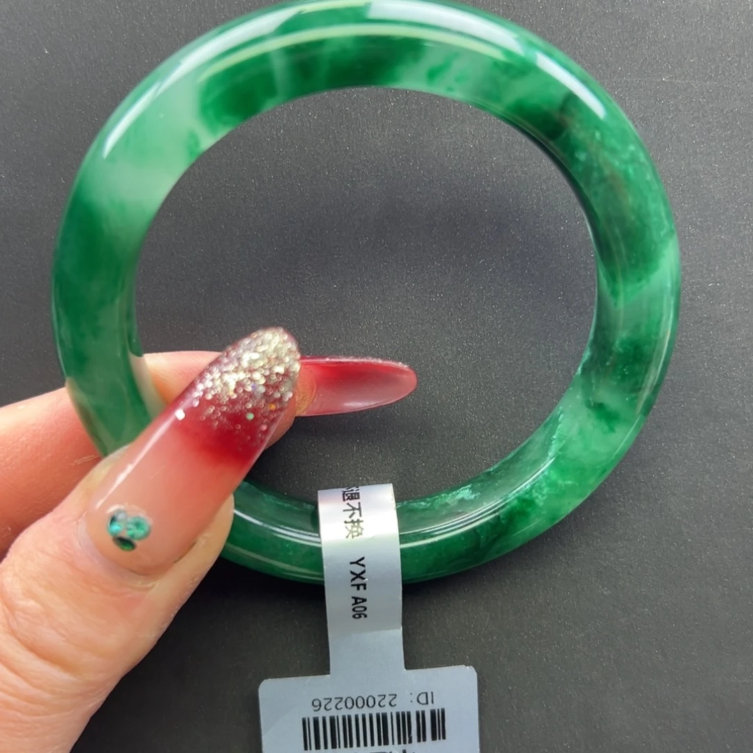 石英质玉未镶嵌手镯秀秀57.7