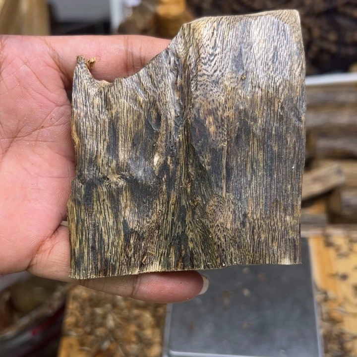 沉香沉香碎屑36克