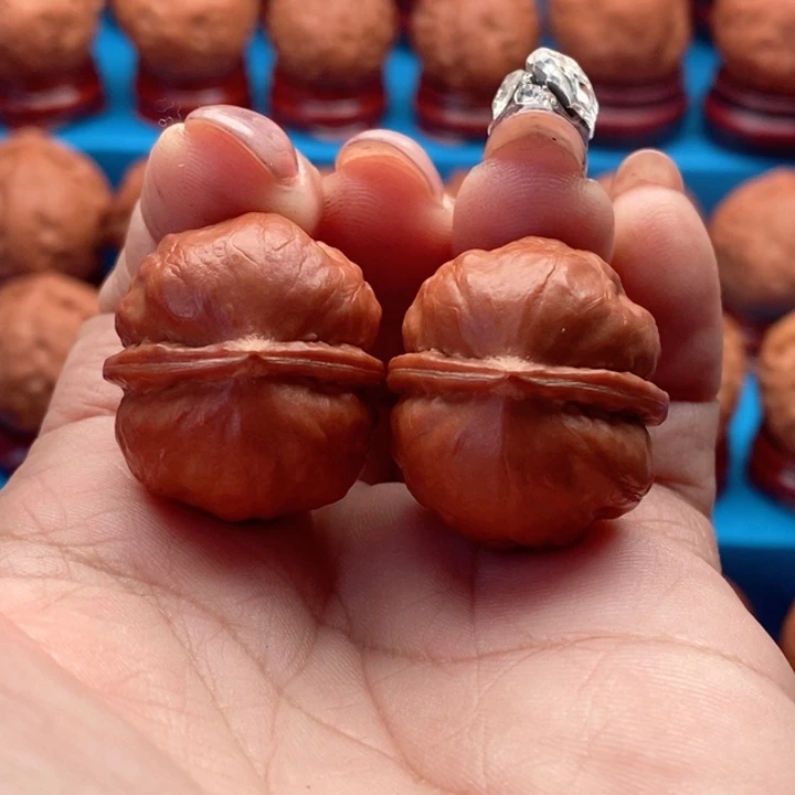 核桃精品文玩手捻小红豆