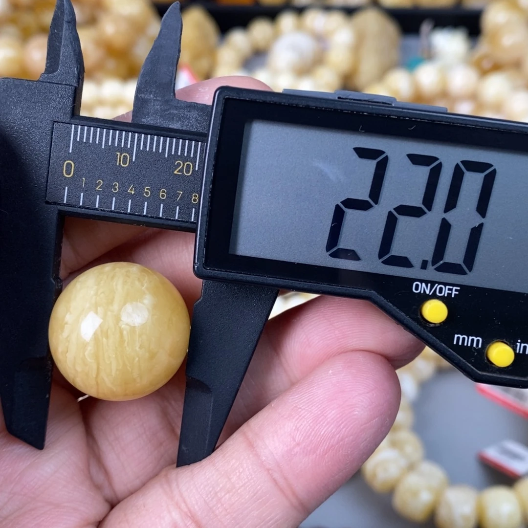 蜜蜡未镶嵌珠宝奇石6.1g