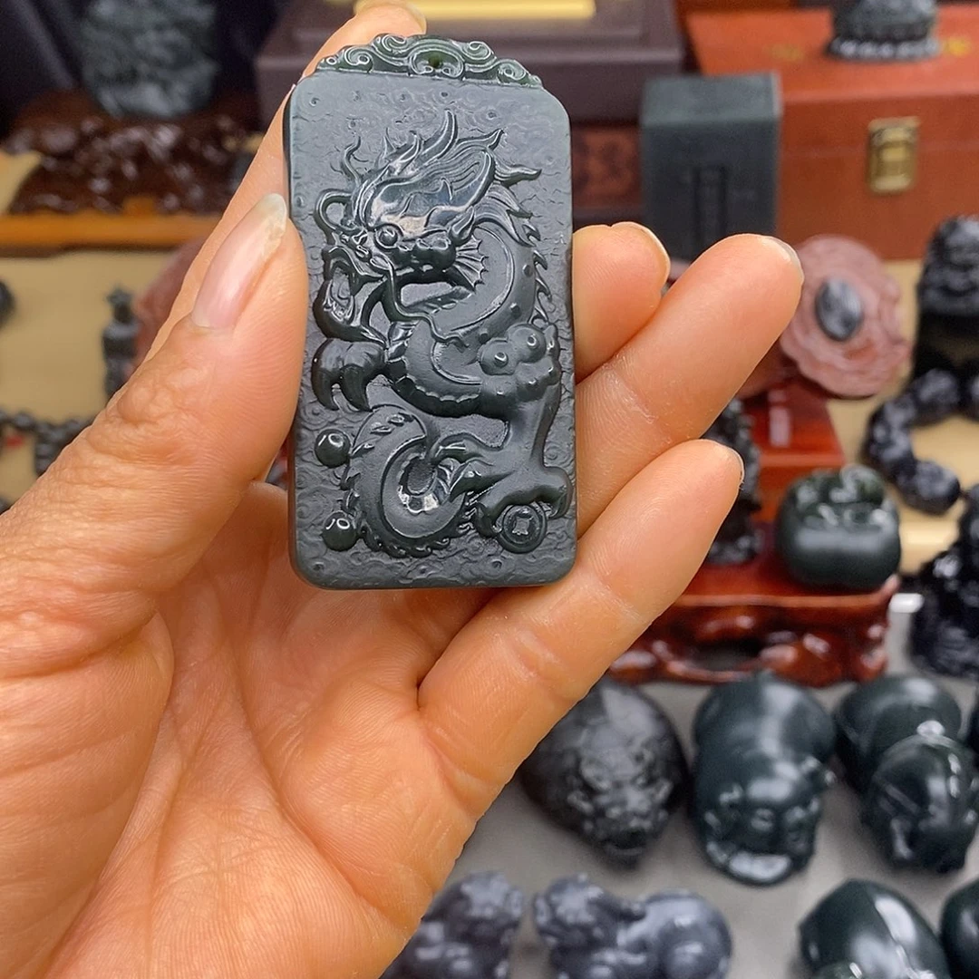 用***6和田玉（青玉）未镶嵌颈饰