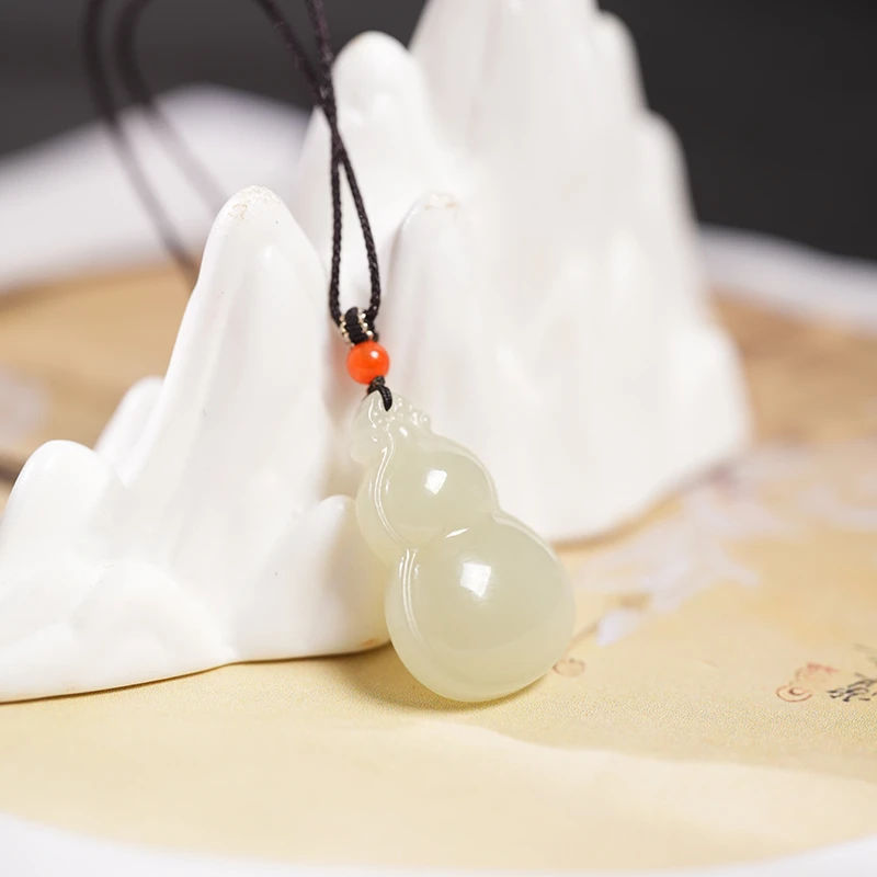 【鑫浩矿业】新疆和田玉-暖色胶润如意葫芦吊坠挂件一件