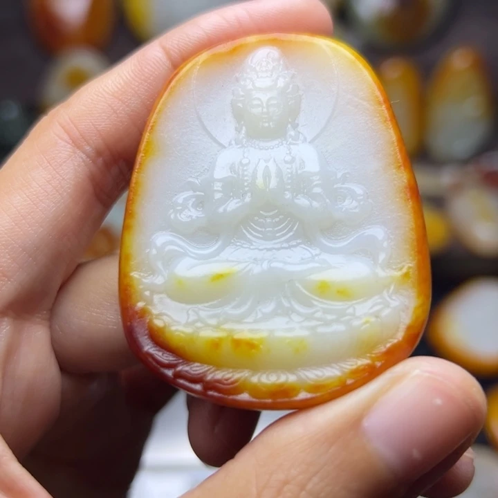 和田玉未镶嵌颈饰