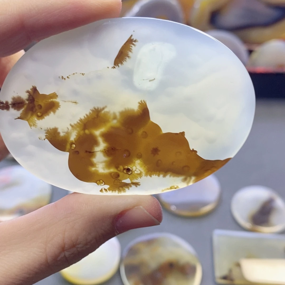 玛瑙/玉髓颈饰未镶嵌