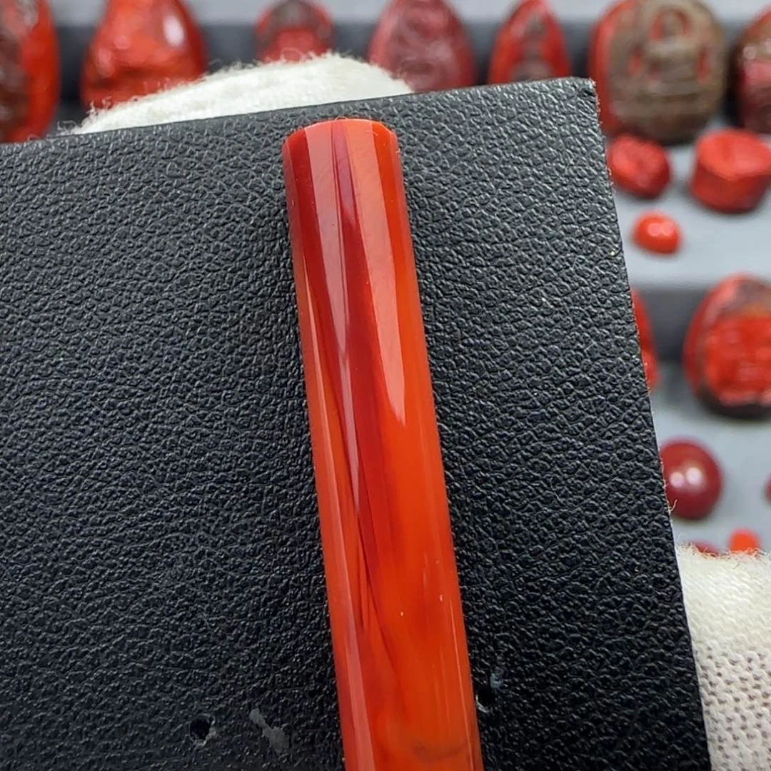 南红玛瑙圆柱未镶嵌
