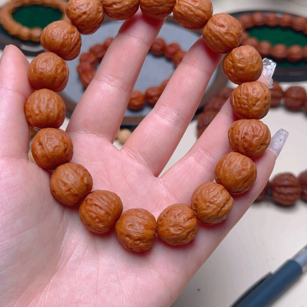 文玩核桃吊坠吴*丽核桃