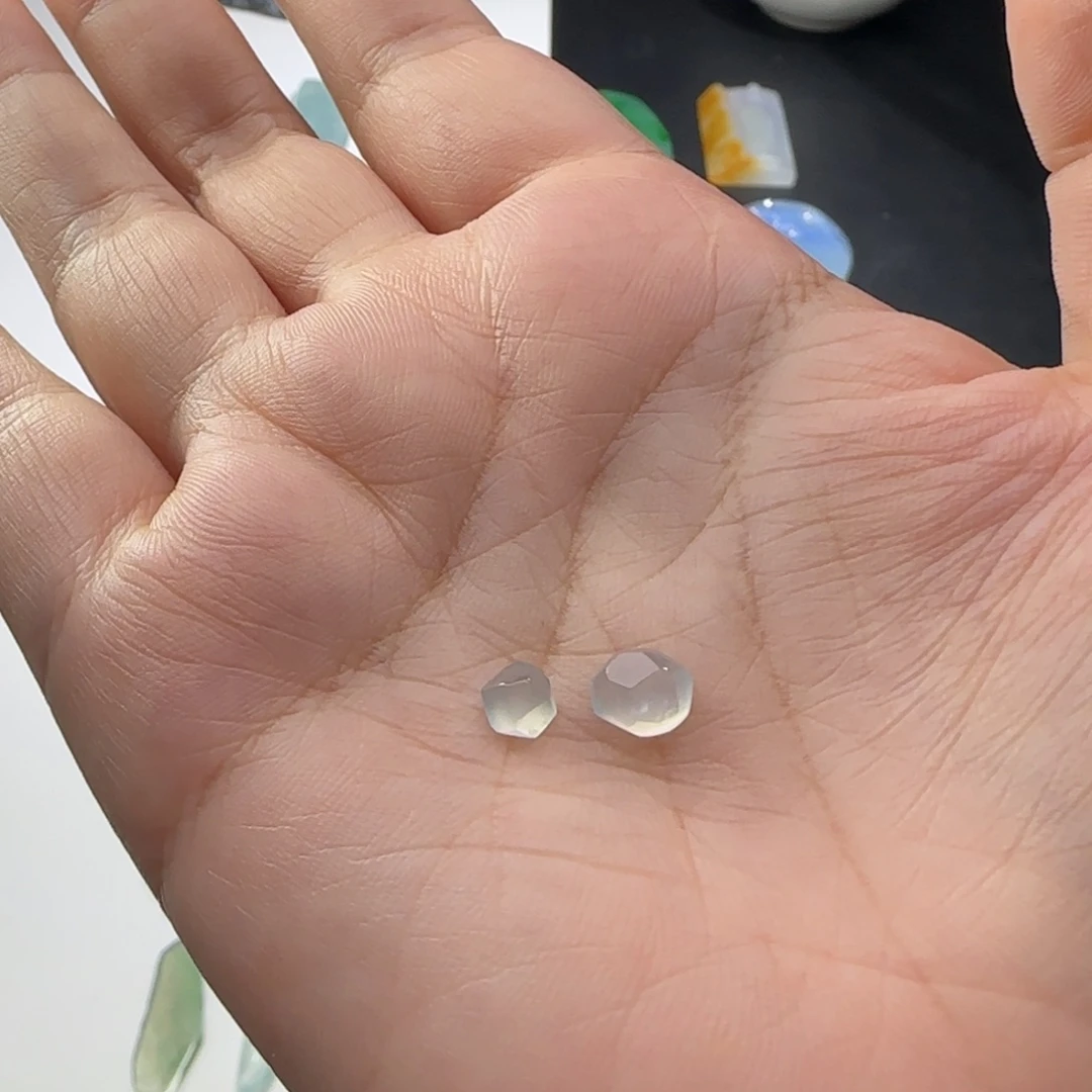 1***人定制翡翠未镶嵌材料