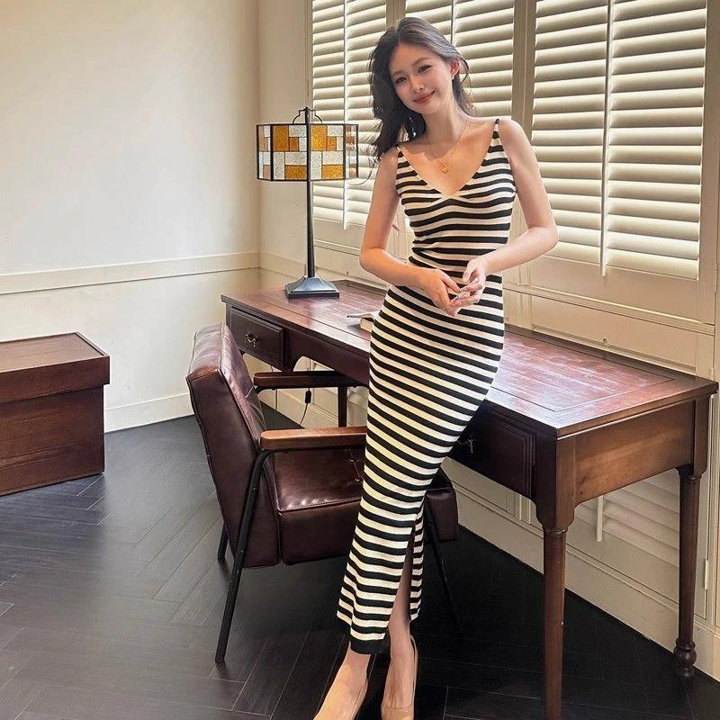 夏季性感针织撞色条纹吊带中长款裙连衣裙沙滩度假风显瘦开叉裙女