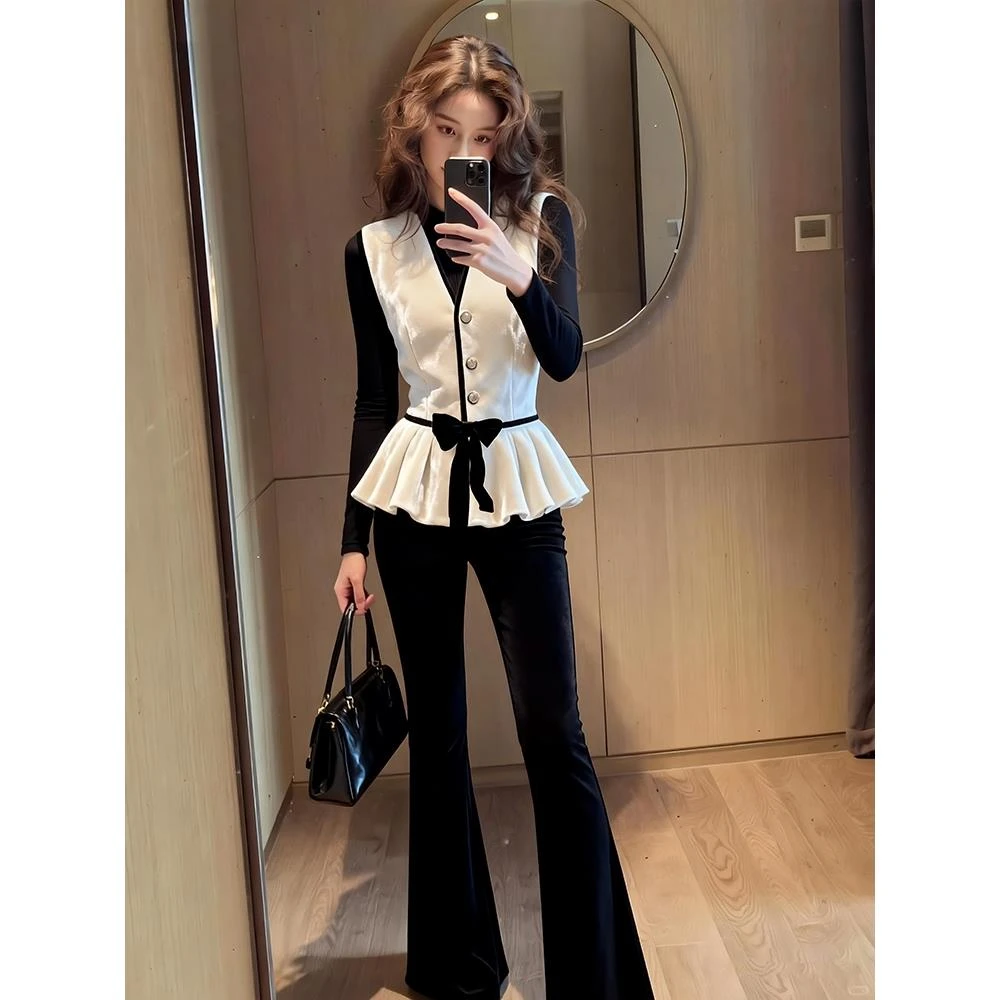 马甲2025新款今年流行爆款独特超好看气质叠穿白色丝绒马夹外套秋