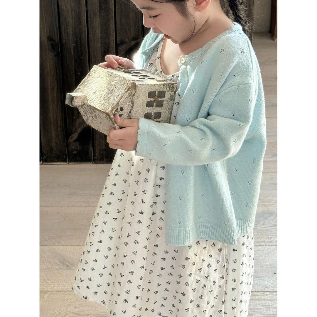 2025春季新品韩国童装韩版纯色镂空薄款长袖针织衫吊带裙度假长裙