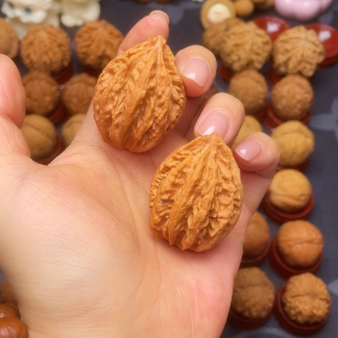 把件文玩核桃龙渊鸡心