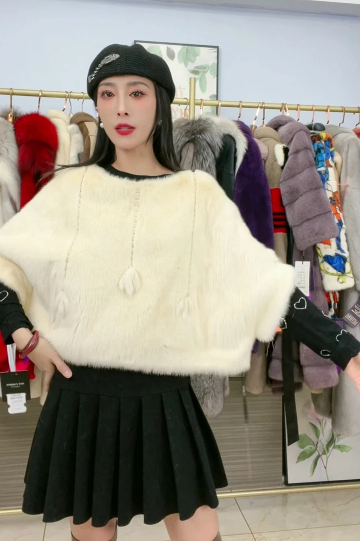 米白色立体小花设计套头款貂皮大衣女士皮草外套