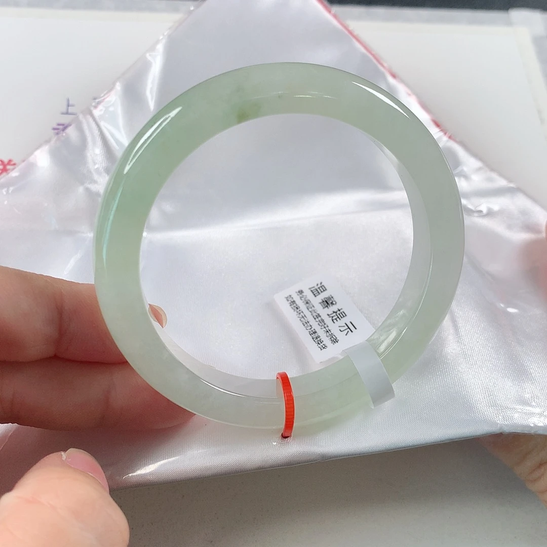 翡翠手镯未镶嵌①④⑤