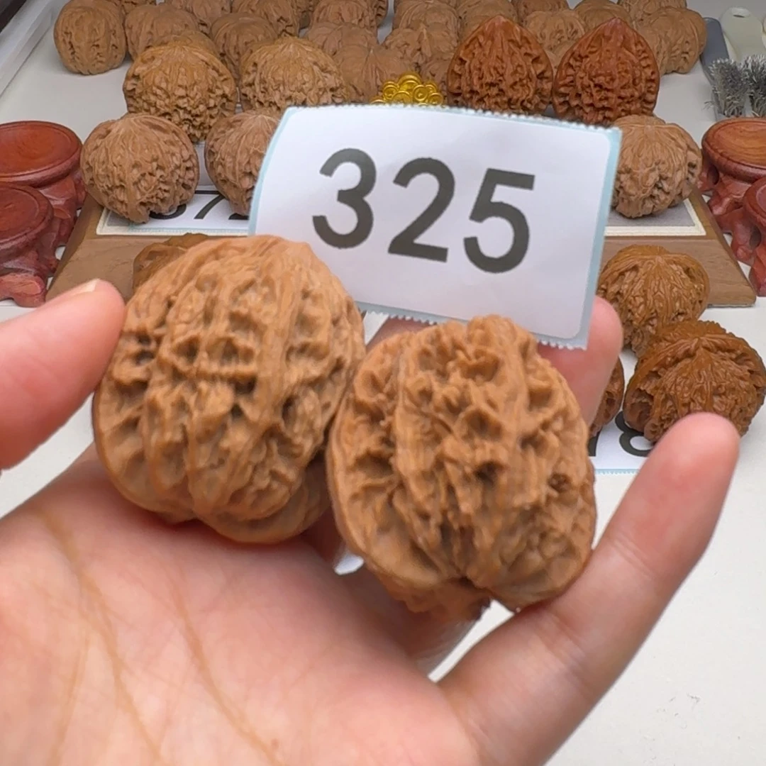 吊坠文玩核桃虎头