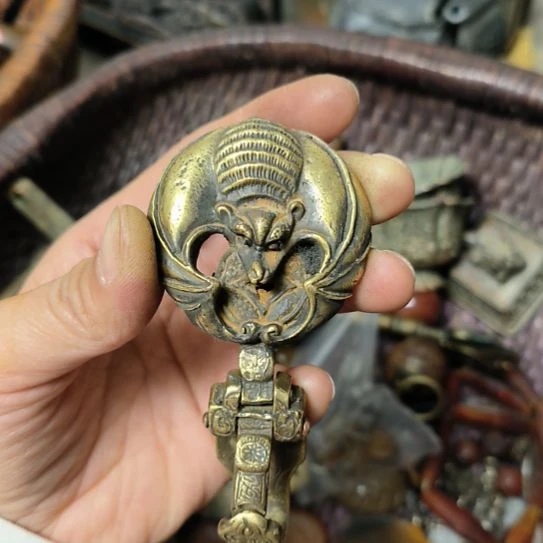 杨***锁黄铜手把件手把件手把件