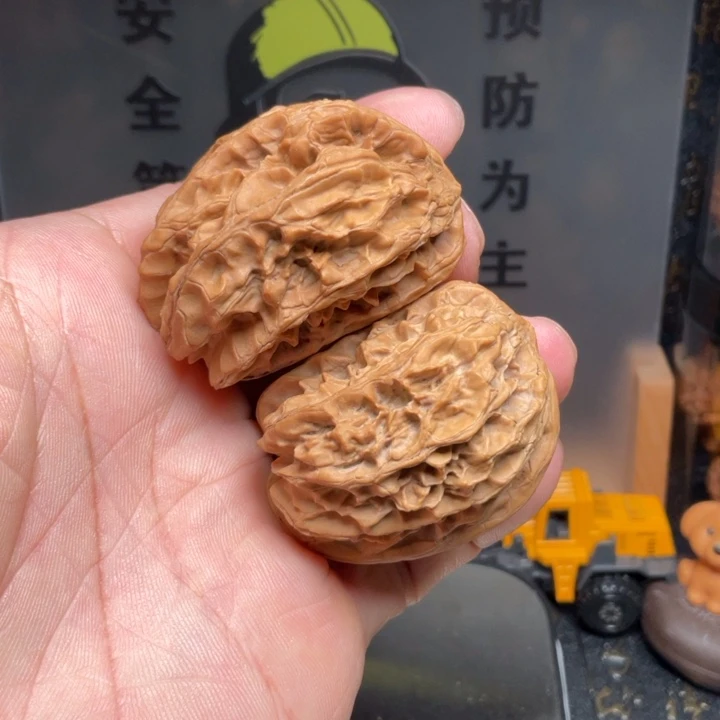 吊坠文玩核桃野牛半壁全品微瑕疵