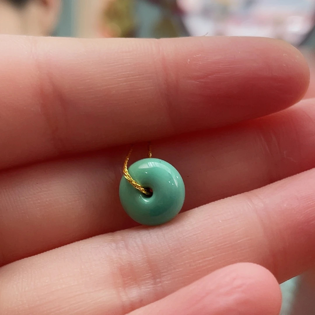 绿松石颈饰未镶嵌