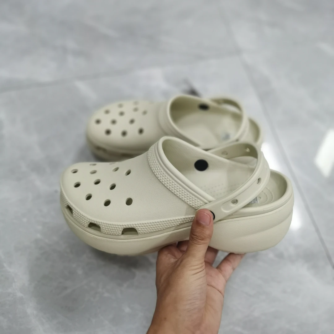 云朵洞洞鞋女夏季沙滩鞋增高厚底凉鞋时尚百搭凉拖增高4厘米