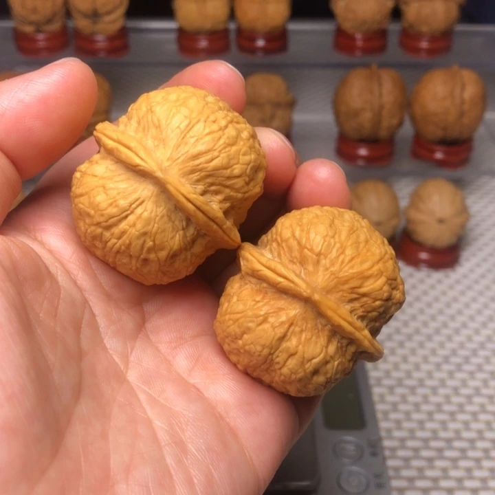 文玩核桃把件4铁狮子