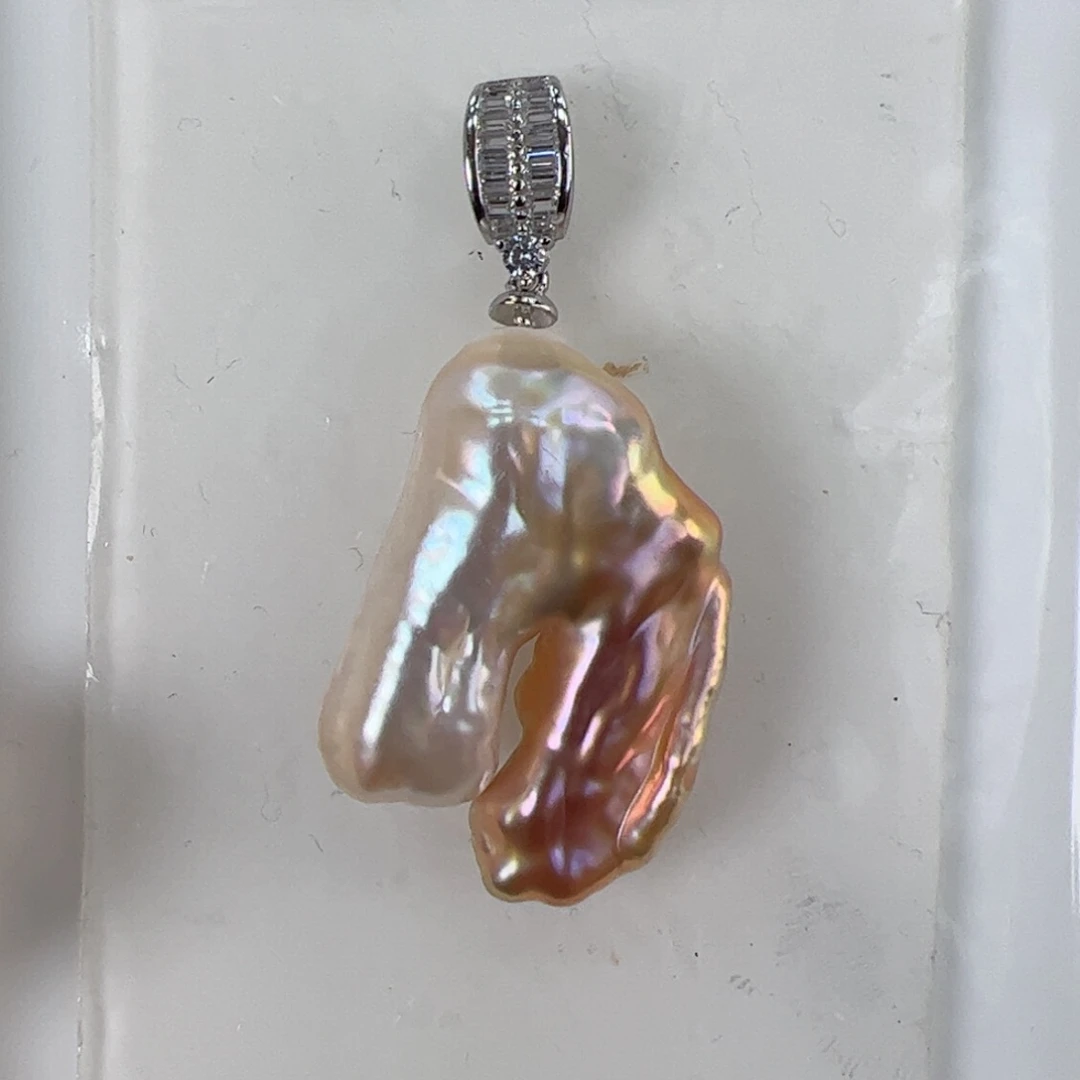 淡水珍珠吊坠(不含链)银S925镶嵌嘟**妞