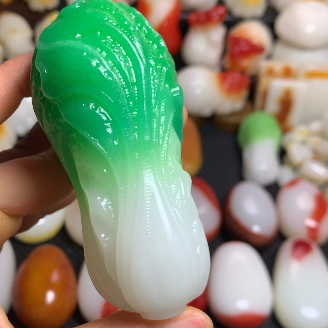 新疆戈壁石五彩石