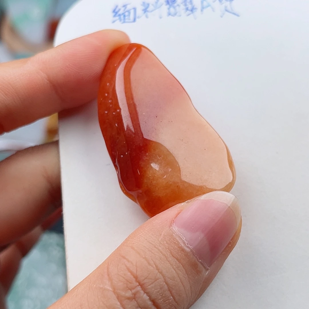 金***宝未镶嵌定制翡翠翡翠