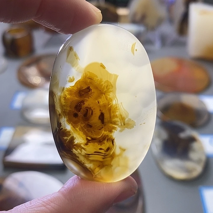 玛瑙/玉髓未镶嵌珠宝半成品