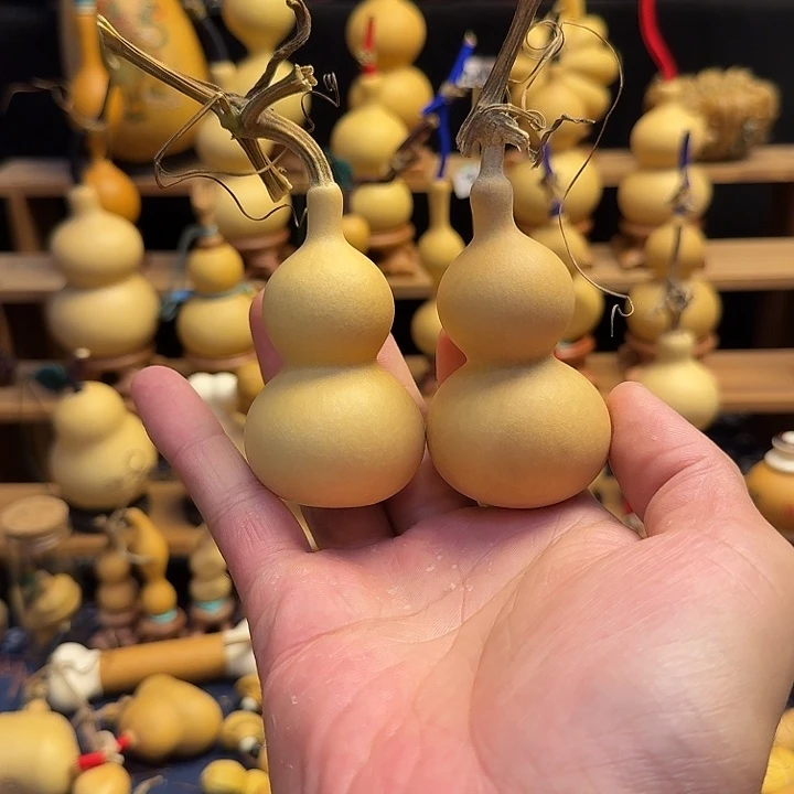 神***人木天然葫芦桌面摆件