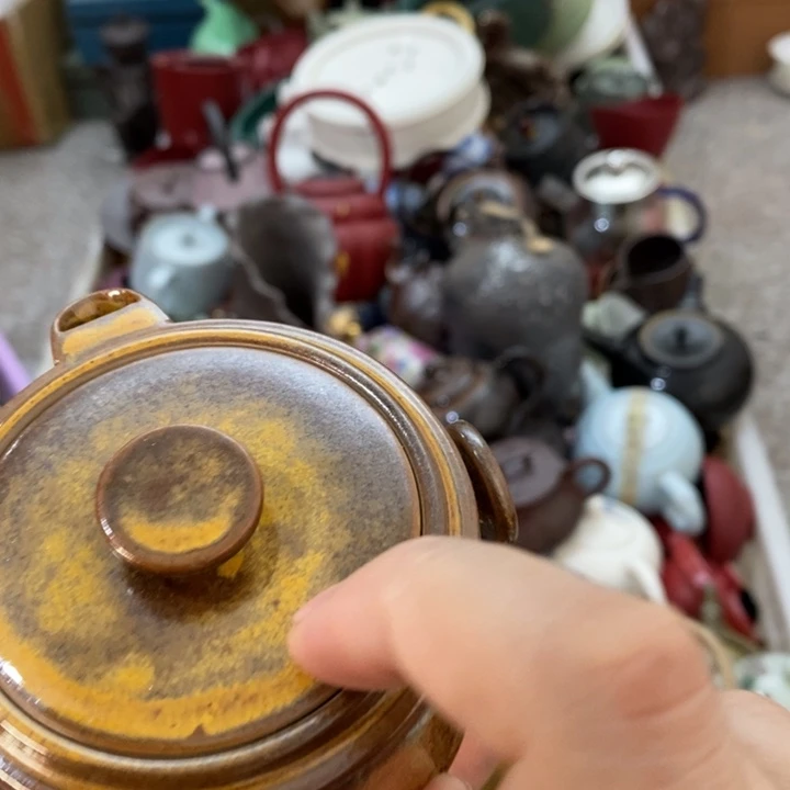 陶瓷艺术品及陶瓷壶