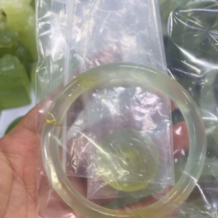 合金蛇纹石玉吊坠阿***格