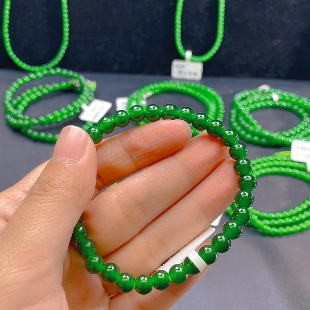 翡翠未镶嵌颈饰卡6.5