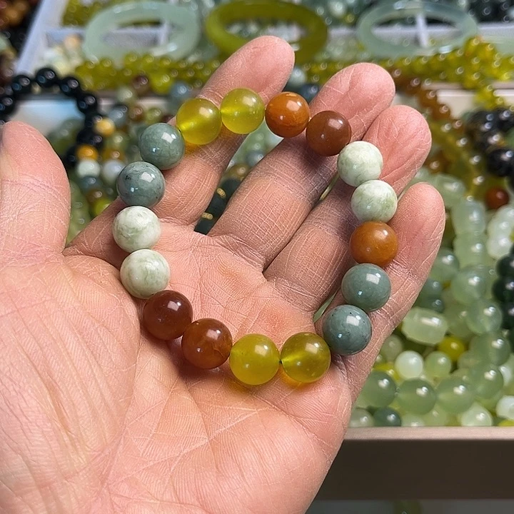 合金蛇纹石玉颈饰