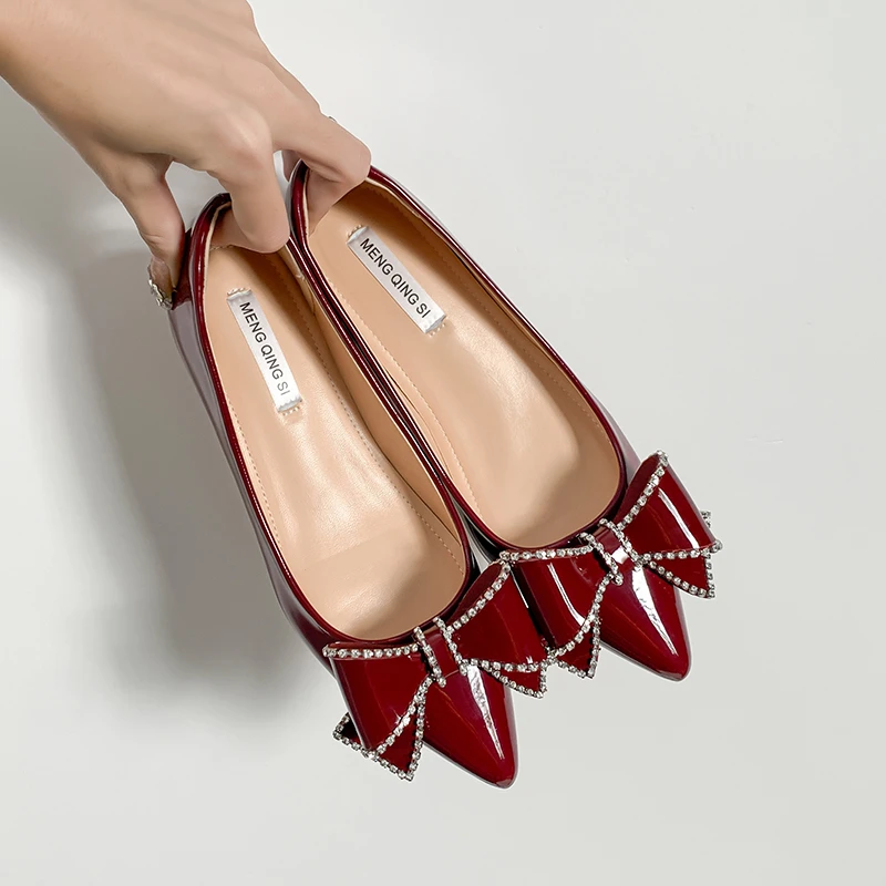 酒红色漆皮单鞋女尖头浅口蝴蝶结小个子内增高瓢鞋女春百搭豆豆鞋