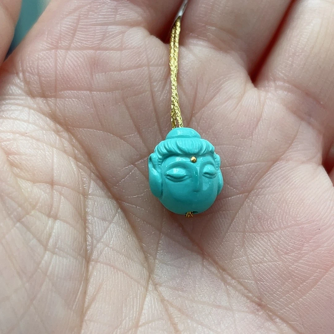 绿松石颈饰未镶嵌