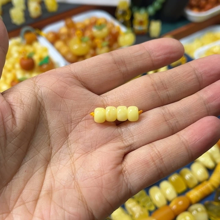 琥珀未镶嵌裸石卡7浓蜡墩一组精工微瑕