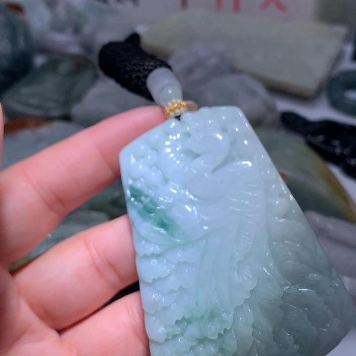 翡翠未镶嵌颈饰保真天然A货翡翠