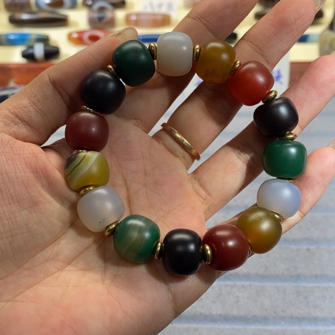 玛瑙/玉髓颈饰合金
