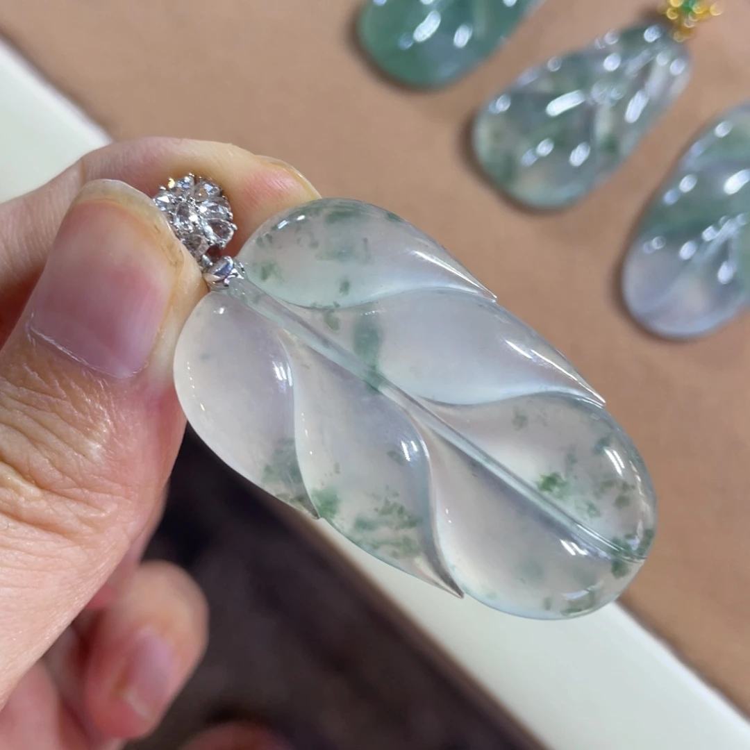未镶嵌定制翡翠叶子