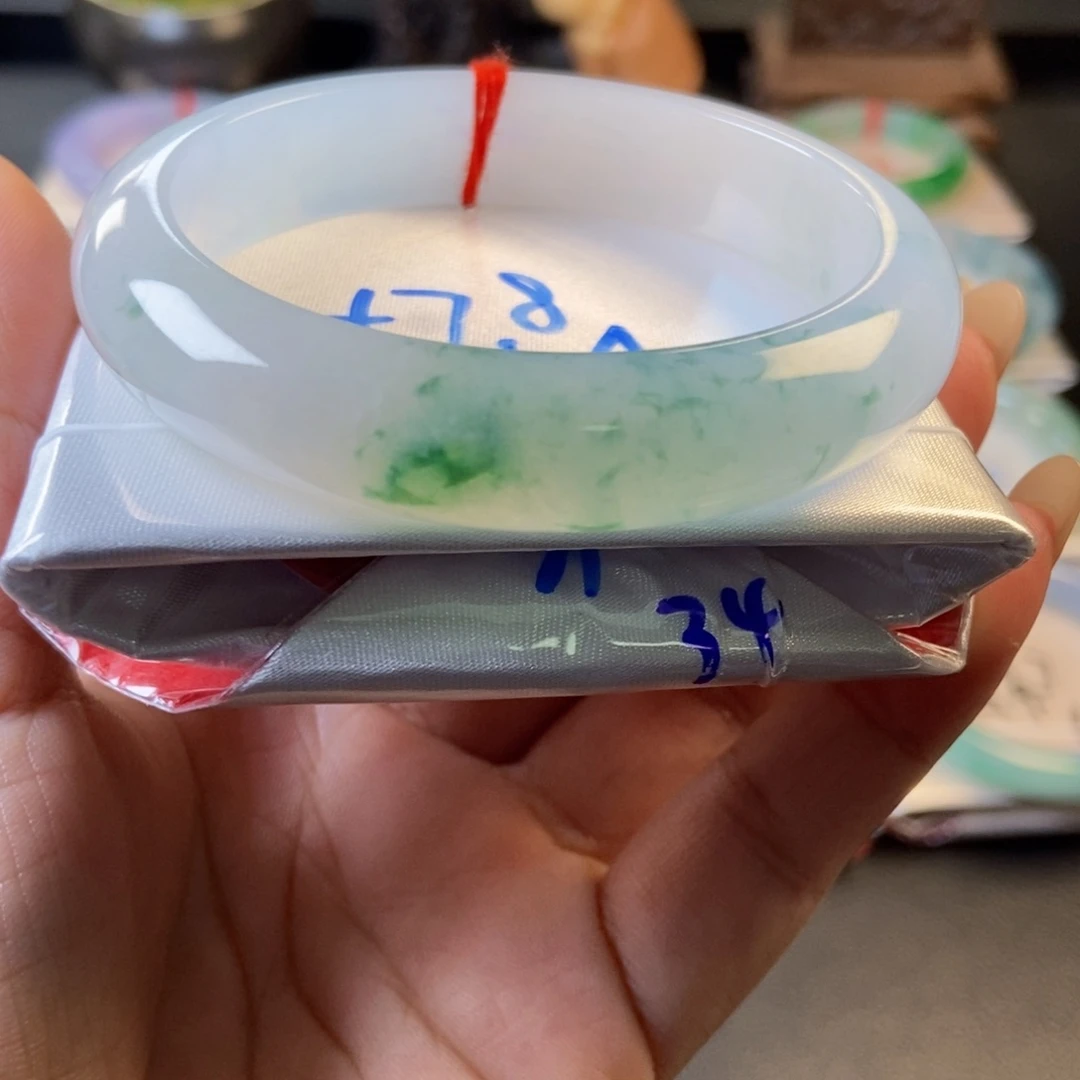 翡翠未镶嵌手镯6白冰透种水飘花