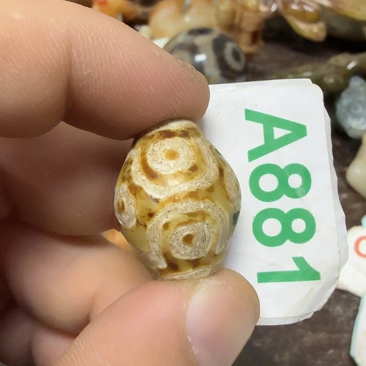 玉***手未镶嵌颈饰玛瑙/玉髓