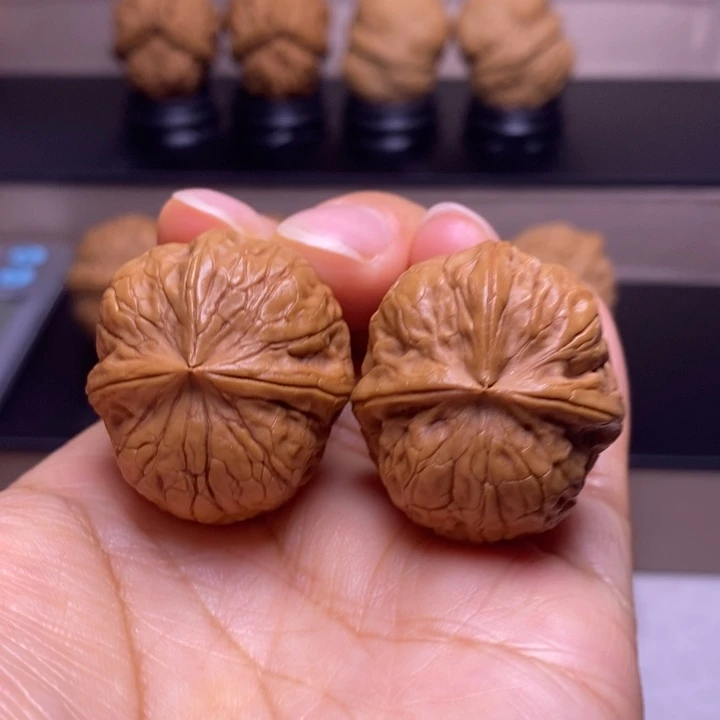 把件文玩核桃聚宝盆三楞66