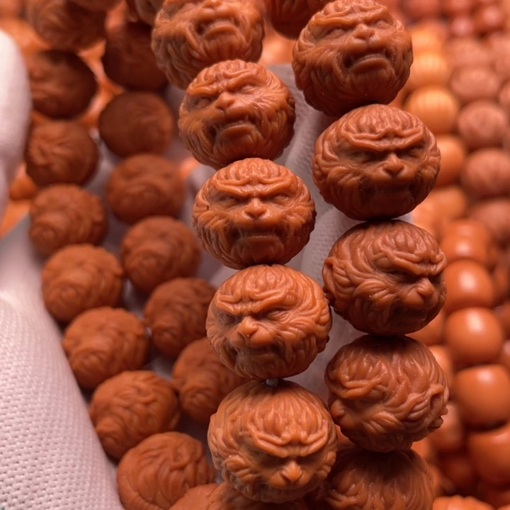 猴头核桃吊坠南*斗战胜佛