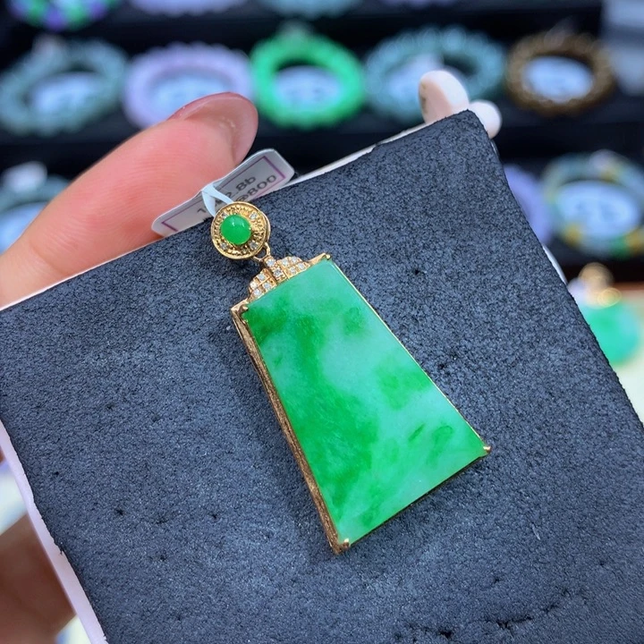 翡翠18K金镶嵌手链翡翠